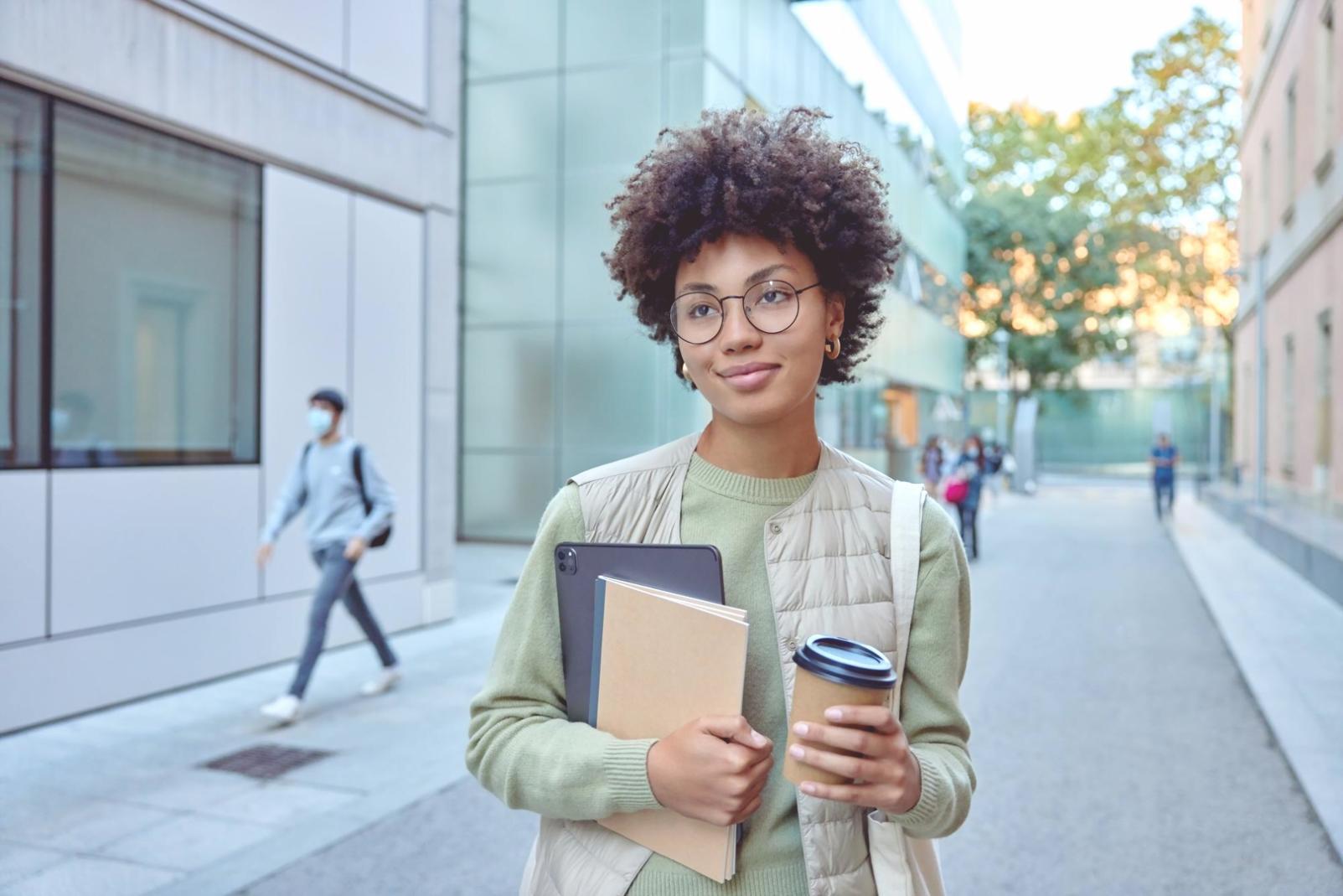 Representación del área de educación financiera de xelumoravex